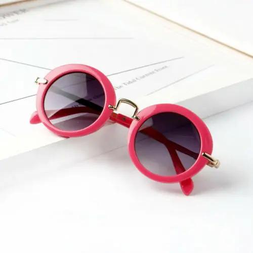 Oculos Children's Classic Retro Round Shape Frames Sunglasses New Fashion Sunshade Sunglasses UV 400 Protection Metal Mirror Legs Spectacles