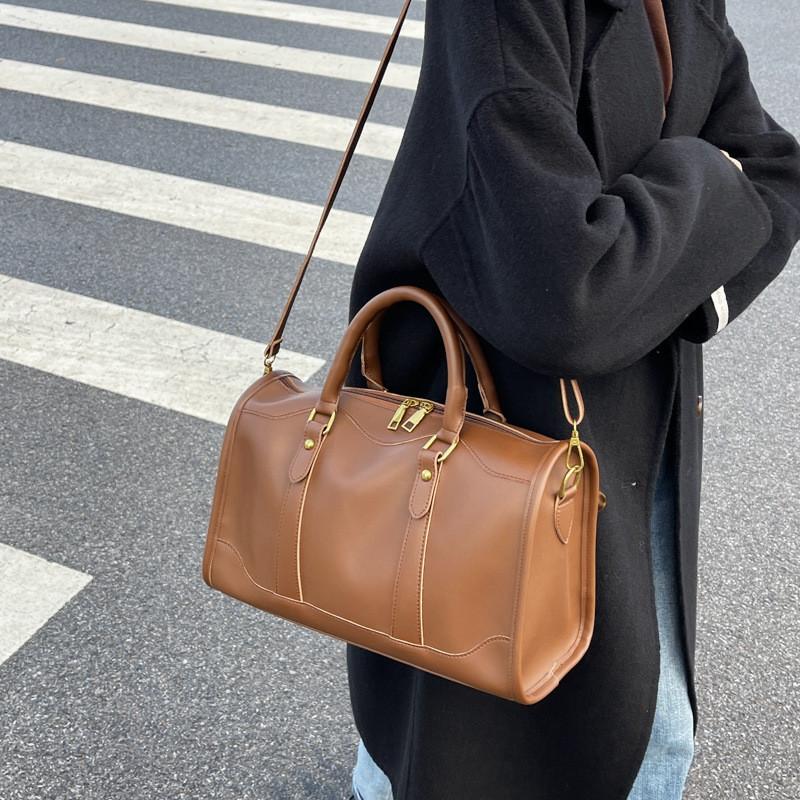 Pu Women Large Tote Bag With Urban Design And Inner Pockets For Daily Use Casual