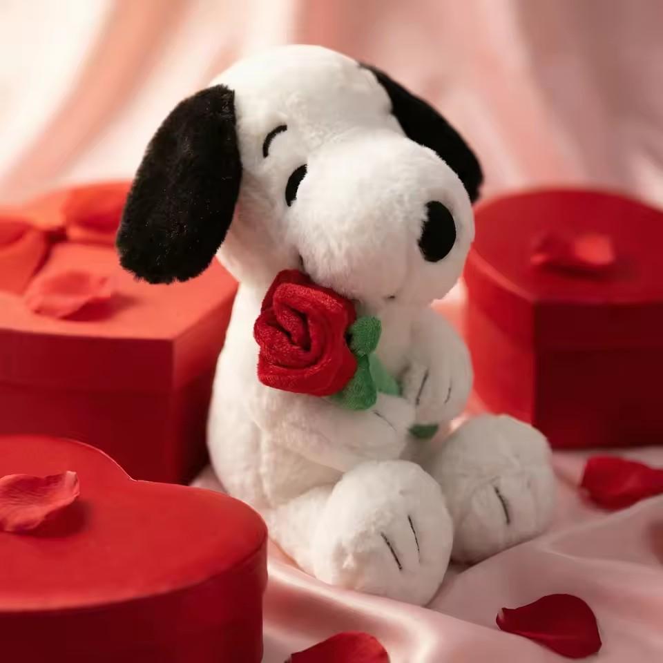 Hot New Cartoon Cute Rose And Love Snoopy Plush Toy Pillow Sofa Back Plush Doll Brithday Gifts For Children