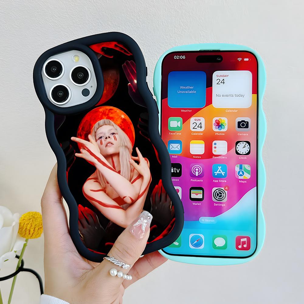Aurora Aksnes Wavy Edge TPU Handyhülle für iPhone 17 16 15 14 13 12 11 Air Pro Max Plus Bunte Hülle