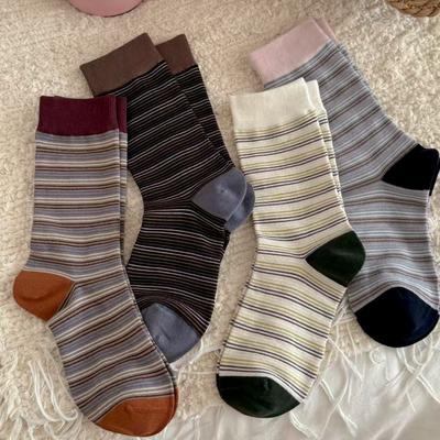 Chaussettes empilées rayées contrastées, Chaussettes mi-mollet pour femme, Chaussettes tendance en coton, Bas de sport rétro fins d'été