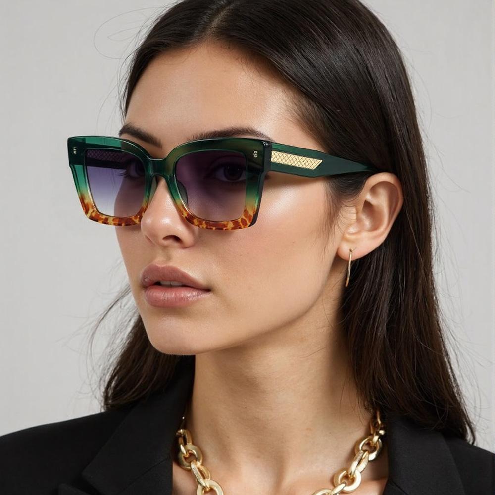 Latest In Classic Vintage Sunglasses for Women Fashion Square Shape Frame Gradient Sunglasses with Golden Arrows for Women
