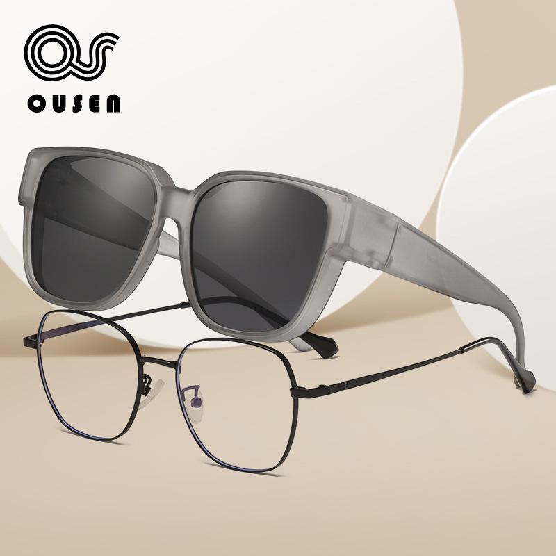 

Trendy TR90 Polarized Clip-on Anti-UV Sunglasses for Men & Women