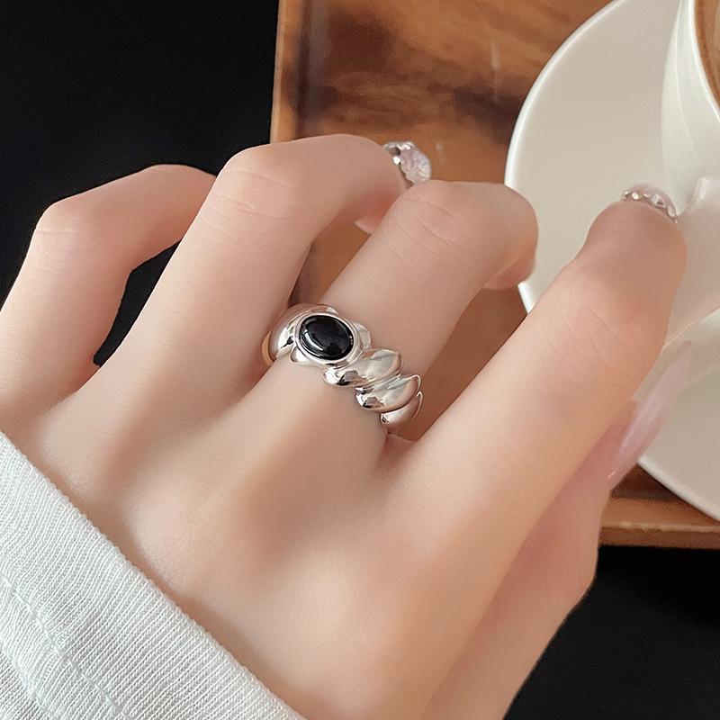 Niche Design High-End Retro Ring Women'S Thread Ring Arm Fashion Personality Cool Handsome Open Ring Trendy Cool