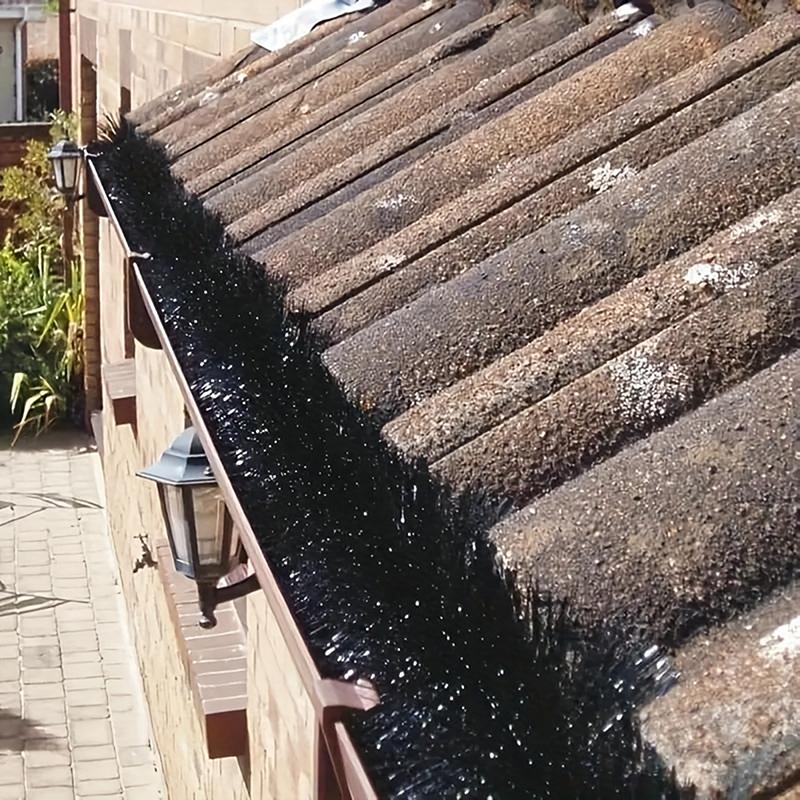 Gutter Brush Gutter Guard 100CMX1M Roof Leaf Protection Easy Install for Preventing Twig and Leaf Blockages