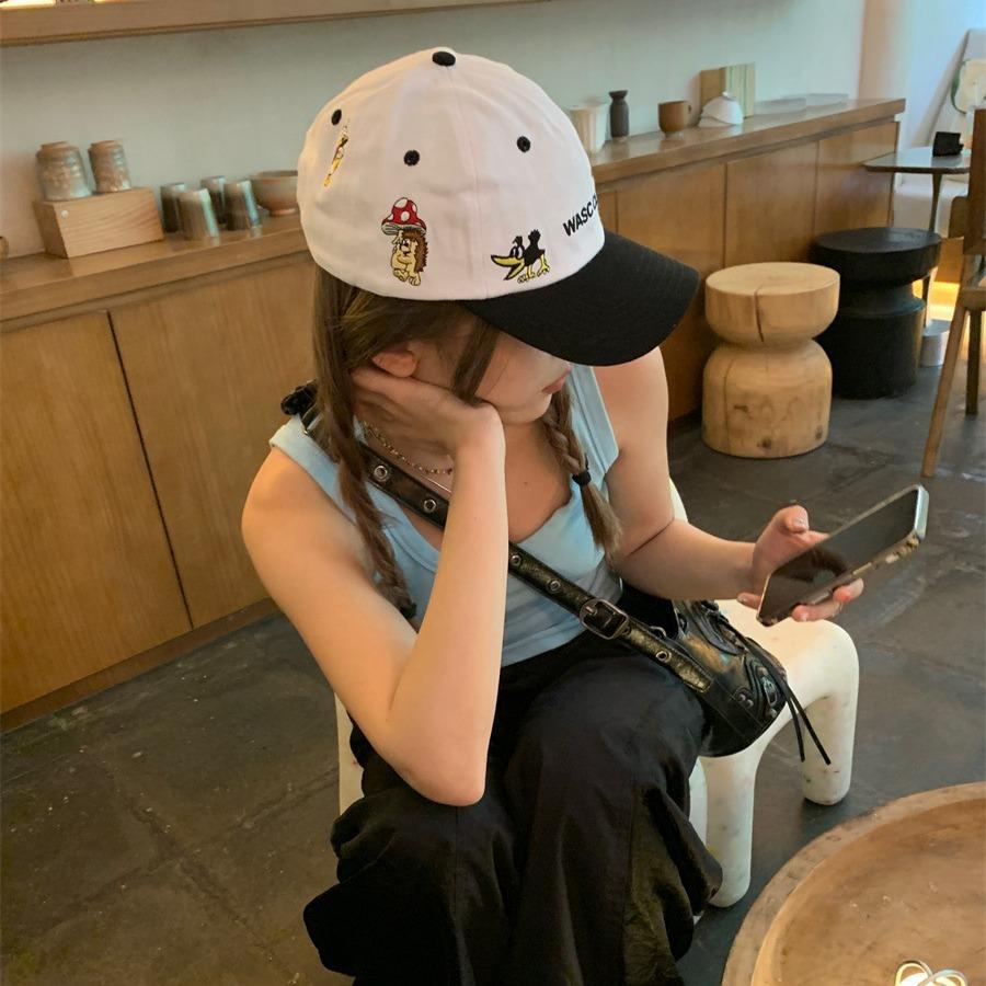 Same color blocked vintage cartoon pattern children's fun baseball cap, women's animal embroidery soft top sunshade duckbill cap
