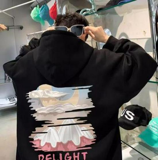 

Мужская толстовка свободного покроя с принтом в стиле ретро Apricot - модная свободная толстовка на весну/осень для пар M