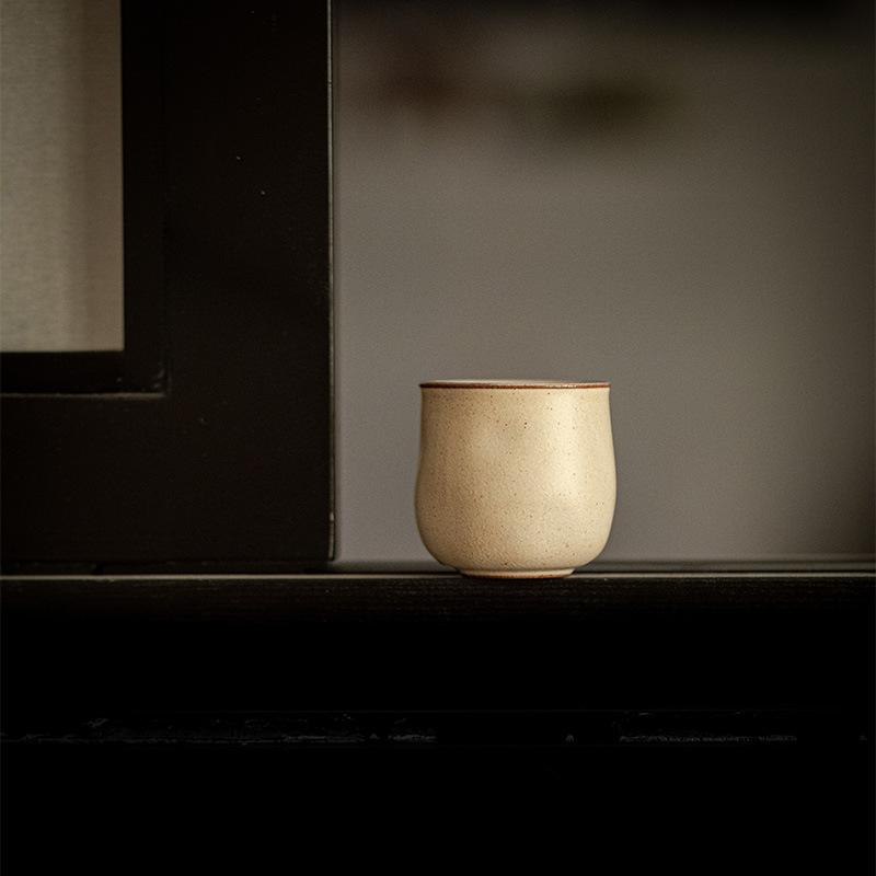 Taza de té pequeña de cerámica gruesa estilo japonés juego de té Kung Fu taza de té de barro antiguo estilo wabi-sabi taza de té individual para el hogar