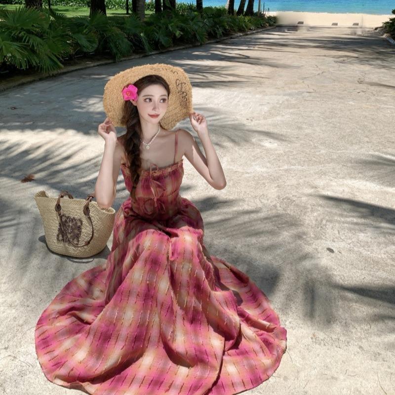 Seaside Vacation Pink Plaid Suspender Dress Is Beautiful, Beautiful and Unique Waist Temperament Long Dress In Summer