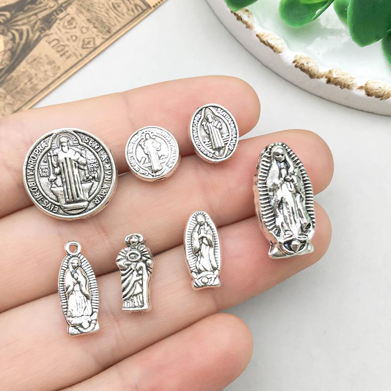 Vintage Silver Alloy Bracelet Pendant for DIY Jewelry Making