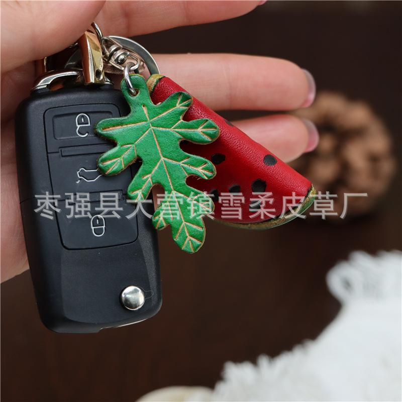 Première Couche Cuir de Vache Créatif Petite Pastèque Porte-clés de Voiture Pendentif de Sac Mini Mignon Fruit Accessoires de Sac en Cuir de Vache