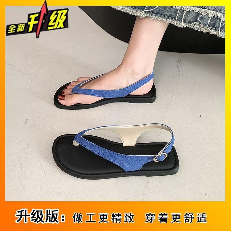 French simple toe beach vacation cool slippers versatile flat flip-flops women's wear 2025 summer new