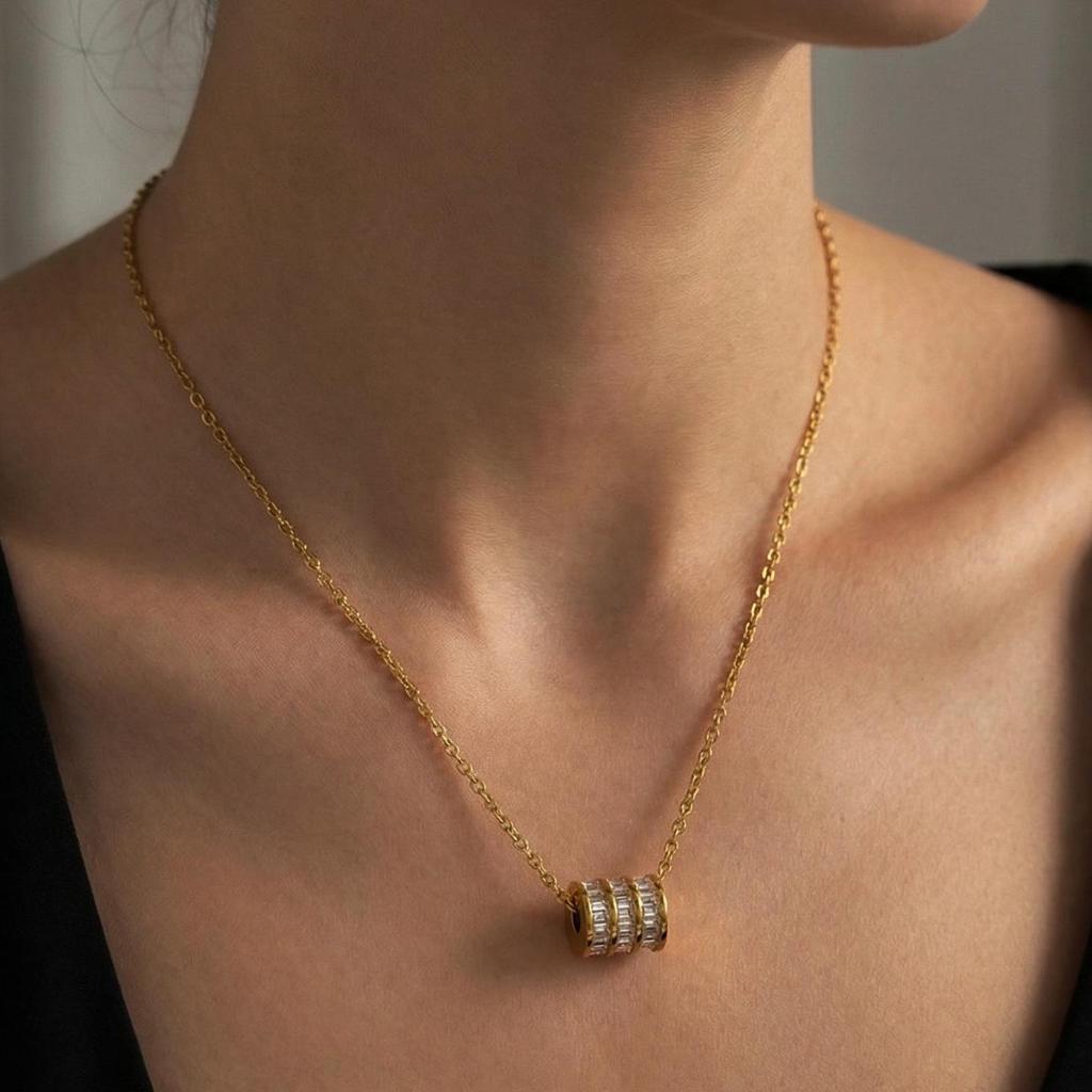 Elegant Titanium Steel Clavicle Necklace – Non-Fading, Simple Luxury, Personalized Niche Jewelry