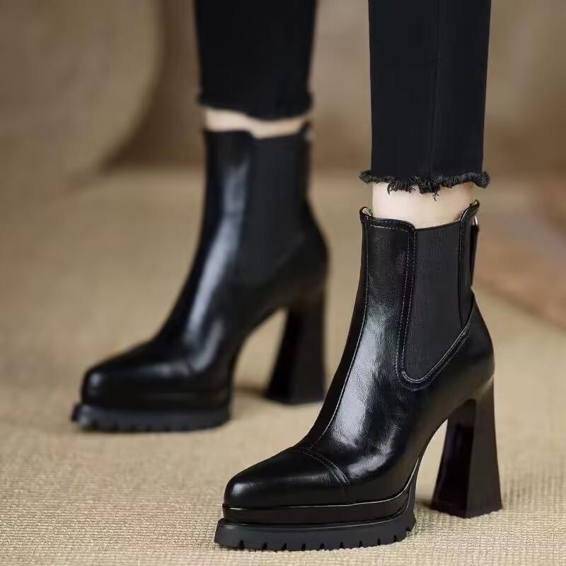 Retro Dámské kotníkové boty na platformě s vysokým podpatkem a špičatou špičkou Podzim a zima 2025 Nové Dámské Blokové podpatky, které nezatěžují nohy