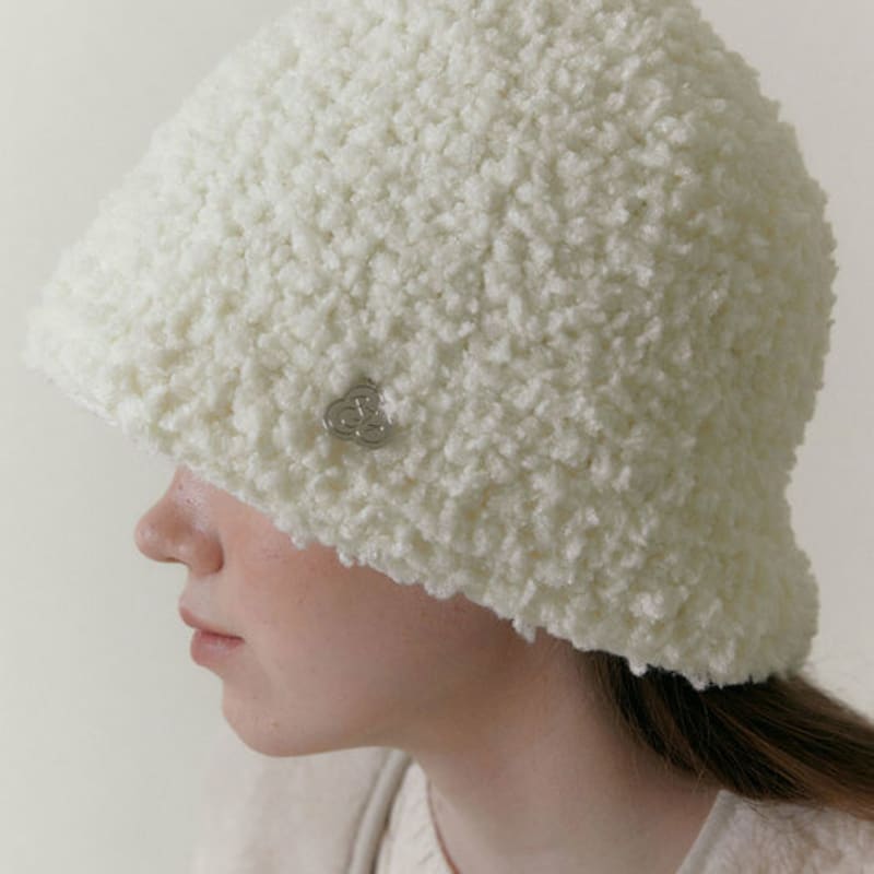 TANZENDE OMA OMA-HUT : WOLLE ELFENBEIN