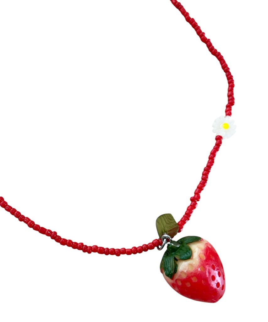 Sk8Er Rock Strawberry Beads Necklace ((Red))