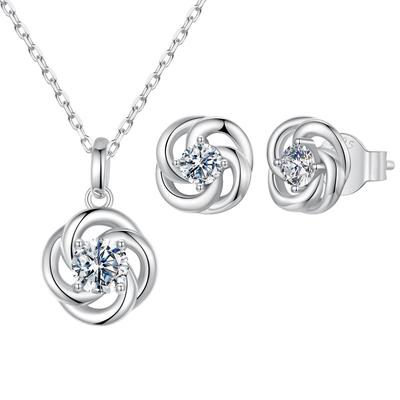 Klassisches Kleeblatt-Set mit D-Farbenen Moissanit-Ohrsteckern und Halskette aus S925 Sterlingsilber, Leichter Luxus und eleganter Stil