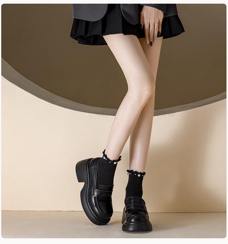 Mocasini cu platformă din piele neagră pentru femei: Nou Stil Britanic 2024, cu Talpă Groasă, Universal, Piele Naturală, Colecția de Primăvară.