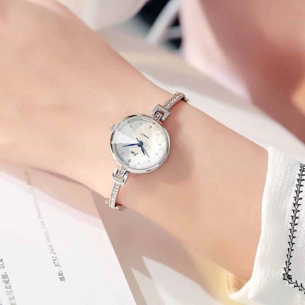 Stylish Thin Strap Women's Quartz Watch - Simple, Casual, Versatile Design