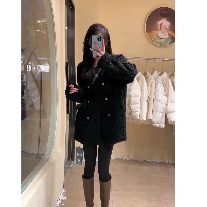 Korean-Style Women's Lambswool Fur Coat - Thick Double-Breasted Round Neck for Autumn/Winter 2025