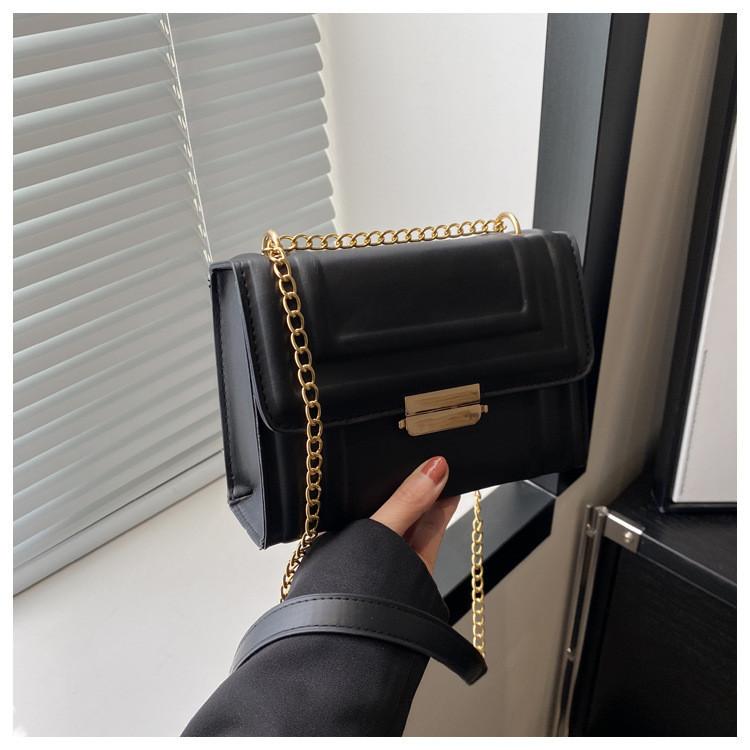

2024 New Spring Stylish Simple Fashion Personality Single Shoulder Crossbody Chain Women s Bag