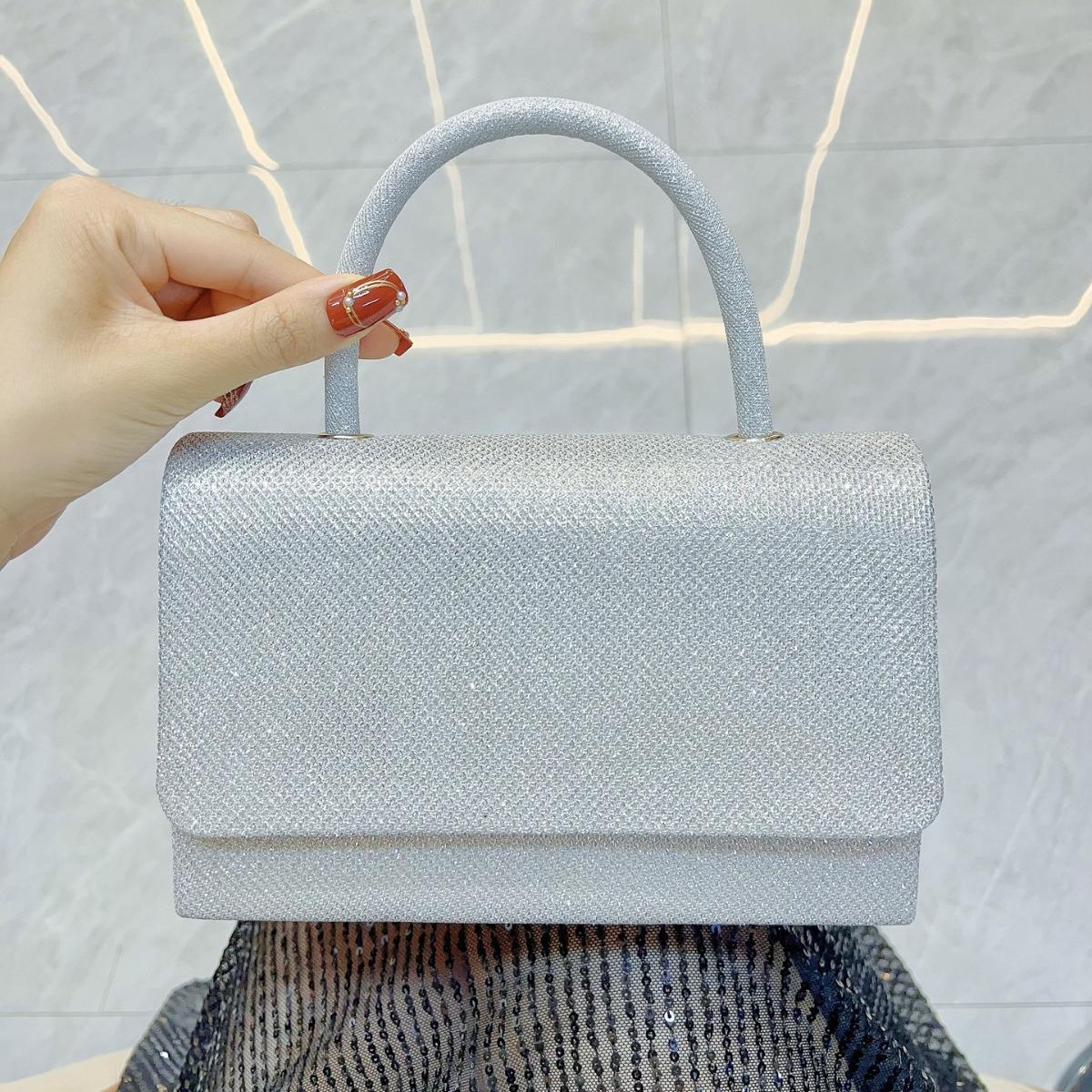 

Французская вечерняя сумка кроссбоди: Элегантная маленькая квадратная вечерняя сумка через плечо серебряный