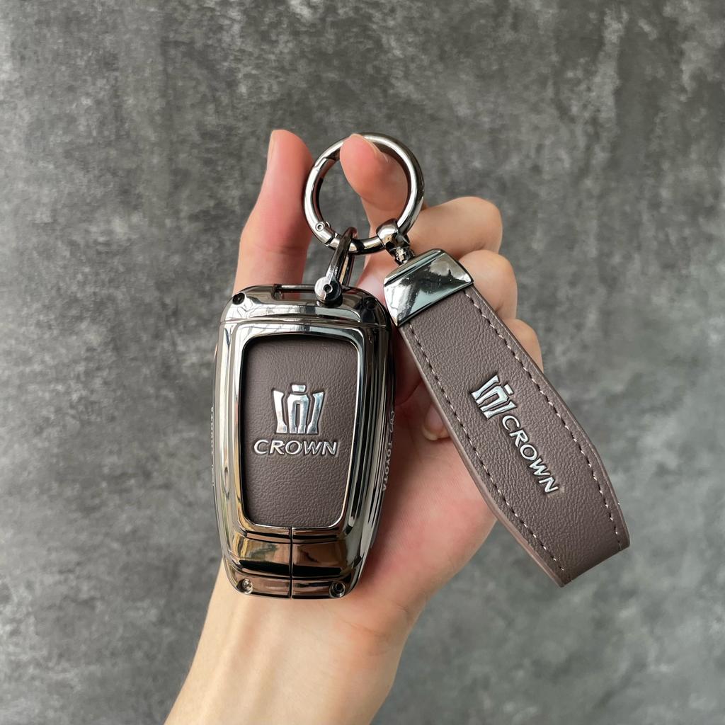 Suitable for all S3 models, including the Crown Land Cruiser key case 2023, the 2018/15, and the 14th generation car buckle JH3