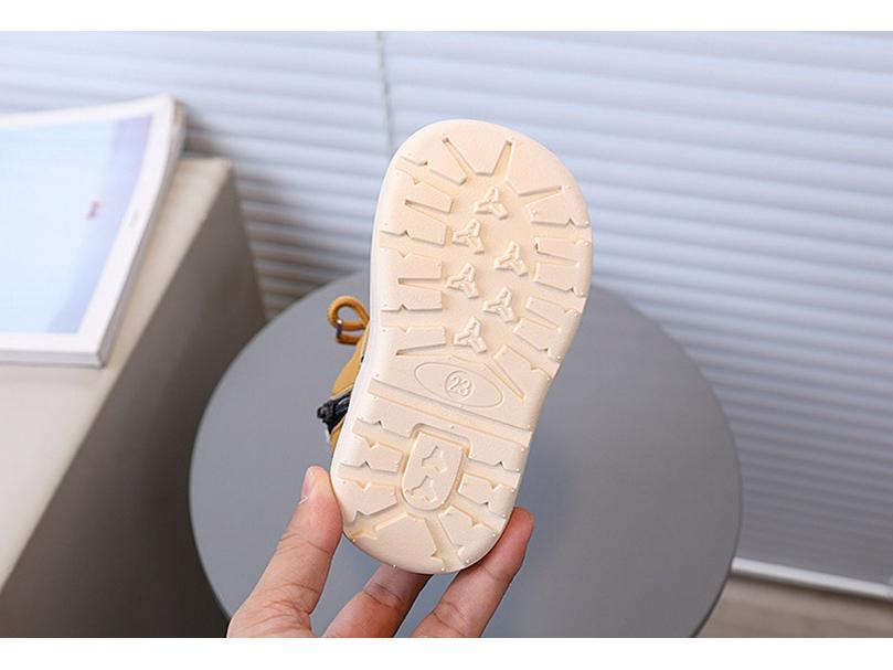 New 2025 Winter Kids' Fleece-Lined Martin Boots - Versatile Leather for Toddlers & Boys, Casual Short, Classic Style.