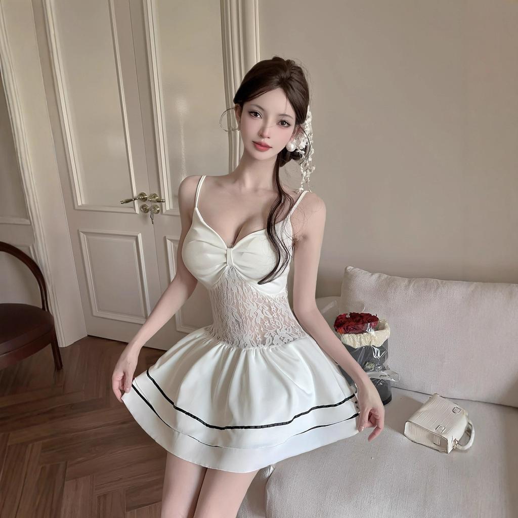 Small sexy backless V-neck suspender dress women's summer lace stitching waist and thin ruffle edge short skirt