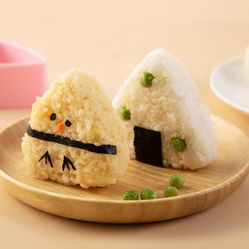 DIY Sushi Mold Onigiri Rice Ball Food Press Triangular Maker Mold Sushi Japanese Kitchen Simple and Convenient Bento Accessories