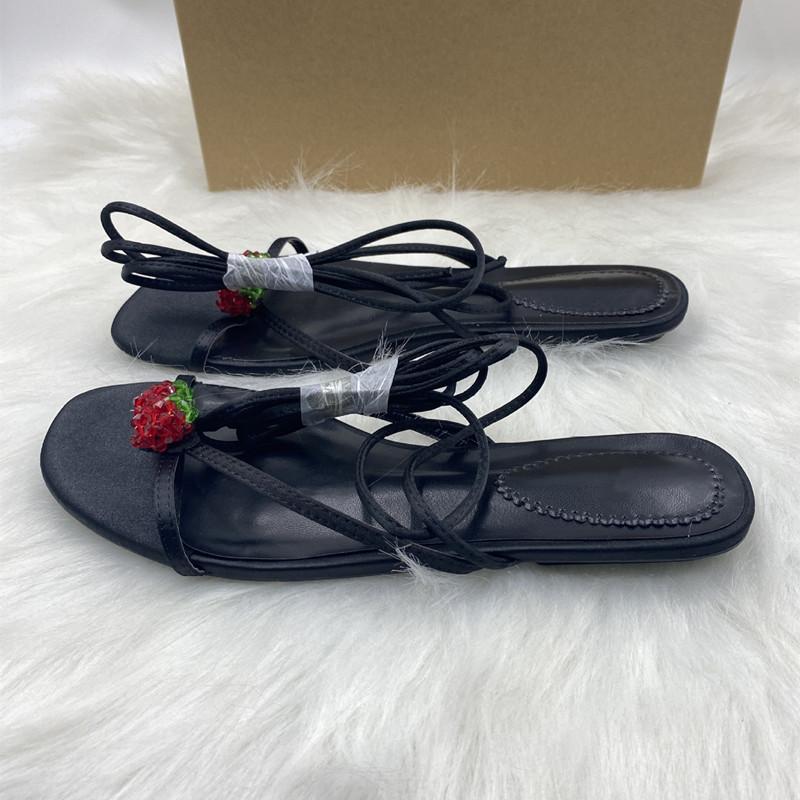 Fashion Fashion Crystal Strawberry Embellish Women Flats Sandals 2025 Summer Narrow Band Lace-up Beach Slides Casual Sandals Shoes