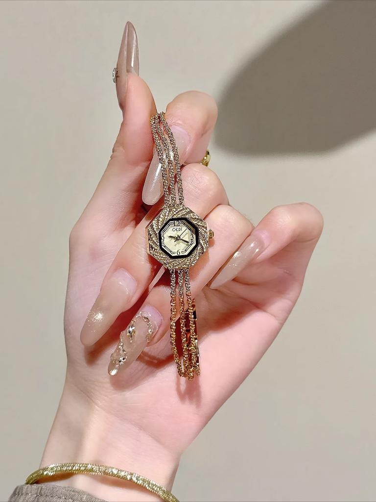 Women'S Watch, Bracelet Style, Luxurious And High-End, Exquisite And Fashionable, Elegant Quartz Watch. High-Quality Timepiece.