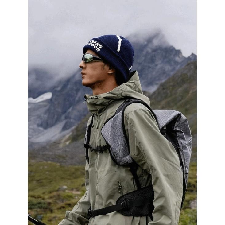 Mountain-style beanie for men, suitable for autumn outdoor hiking and mountaineering, knitted hat with a large head circumference, loose fit, and
