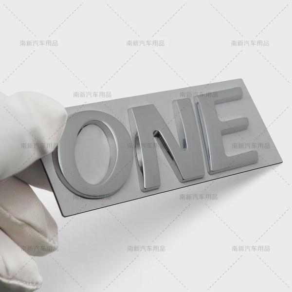 3D Metal Car Sticker Class ONE Letter Emblem Badge Side Fender Rear Trunk Head Window Decal Motorcycle Accessories Decoration