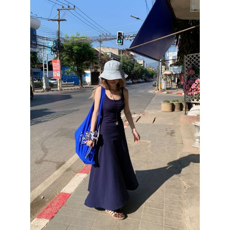 Women's Slim-fit Draw Pleated Knitted Halter Dress Summer Temperament Long Swing Ankle Dress