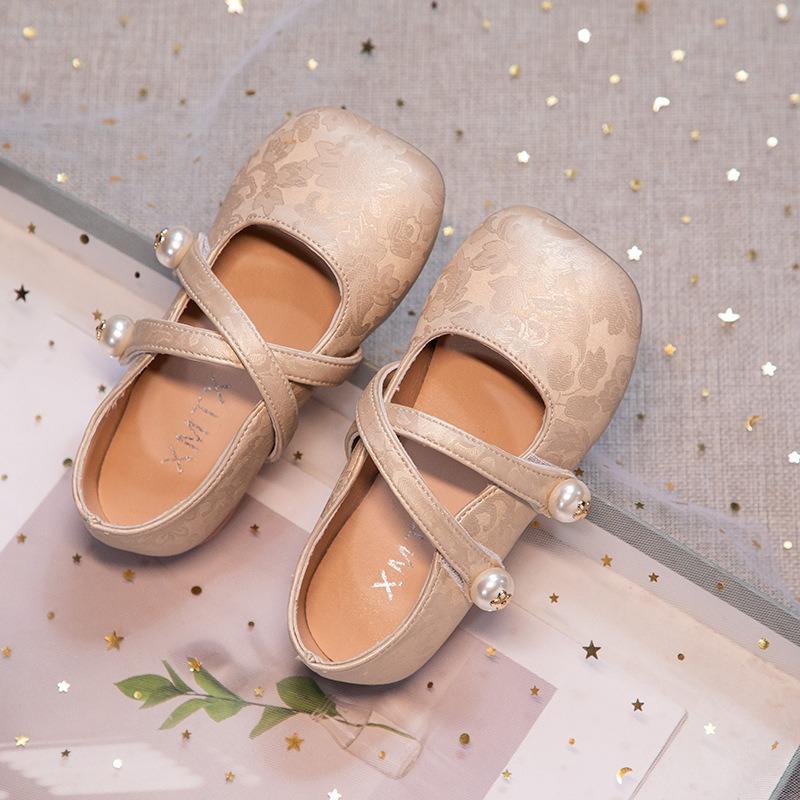 Girl Little Leather Shoe2025New Fashiona Elegant Soft Bottom Versatile Shoe Pring Autumn Simple Party Dancing Girl Leather Shoes