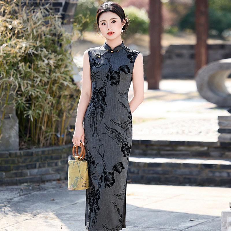 Sleeveless national style new Chinese Suzhou long improved cheongsam 1011 new women's high-end mother outfit for summer test