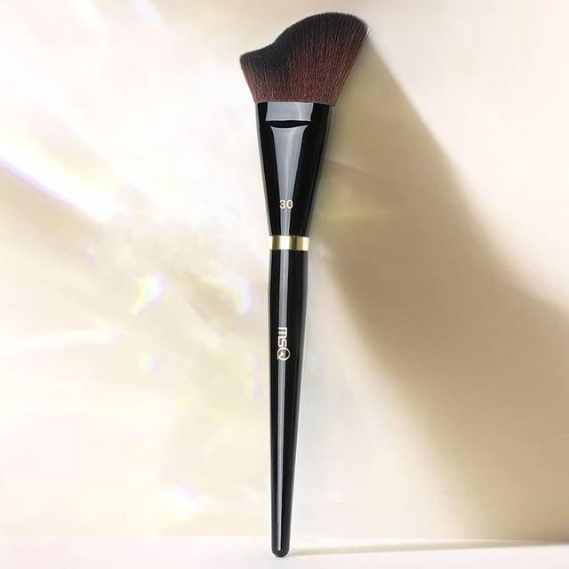 

MSQ - Curved Contour Brush 30