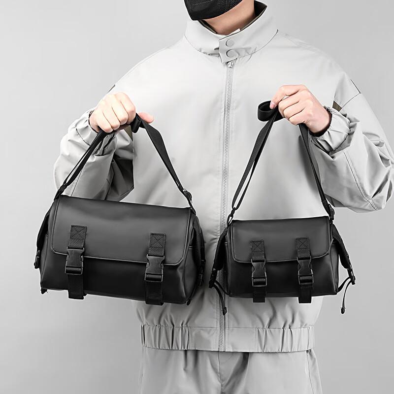 Lee Shen Functional Waterproof Sling Bag