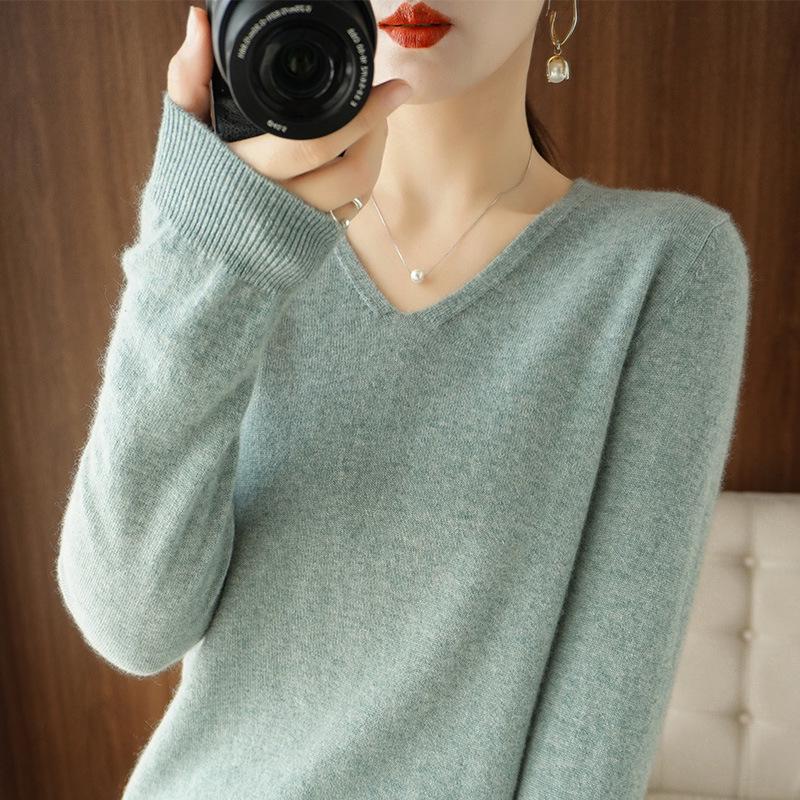 2023 Women's V-Neck Knit Sweater: Autumn/Winter Loose Fit, Slimming, Plus Size Pullover