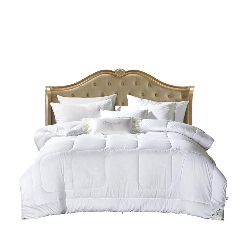 FUANNA Ryan All-Season Fiber Comforter