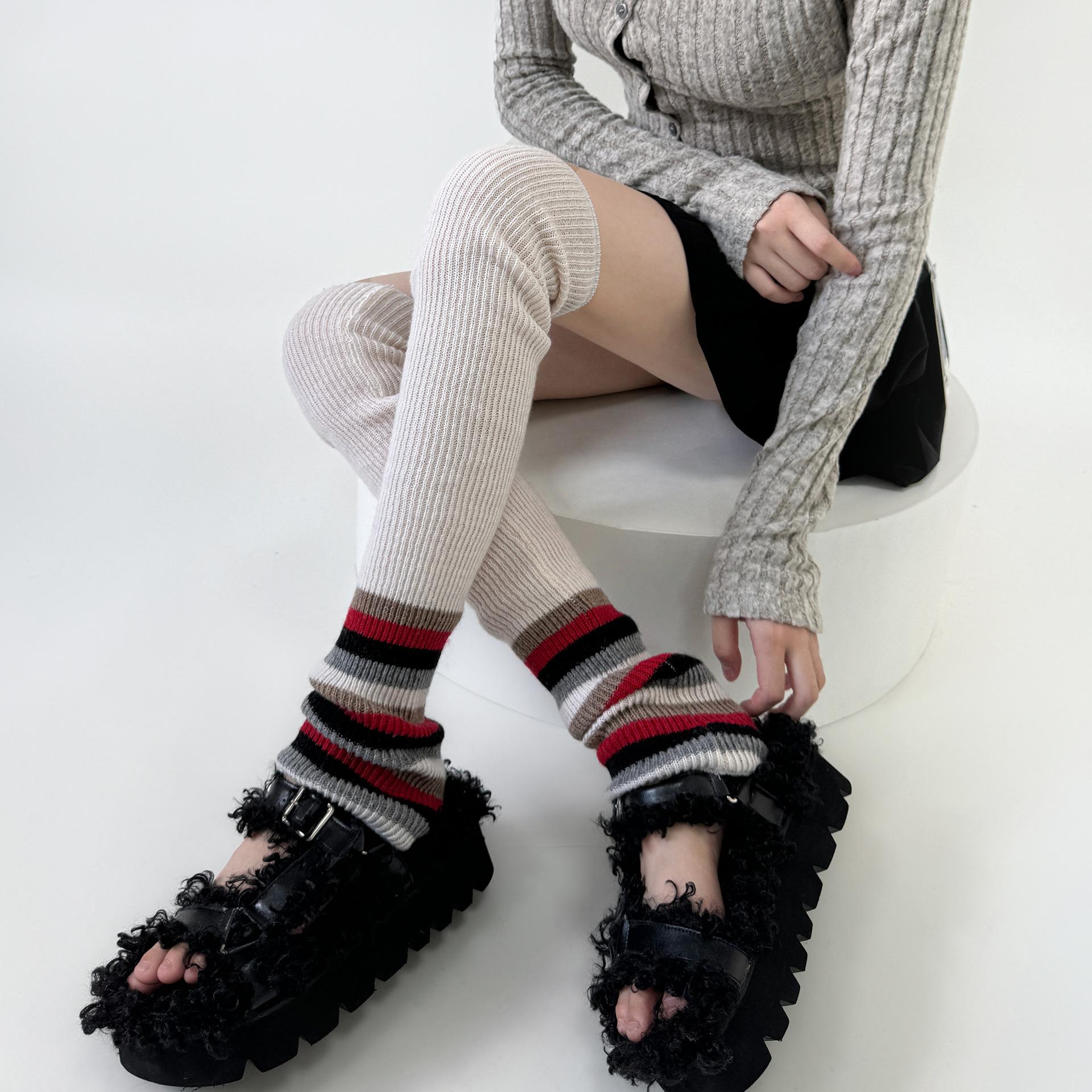 Neue Damen Beinstulpen Japanische Mode Mehrfarbig Gestreifte Oberschenkelhohe Strümpfe Herbst Und Winter Gestrickte Fußabdeckung Beinstulpen One Size gray