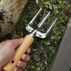 Efficient Manual Weeder Weed Puller Tool Manual Root Weeder Perfect for Gardeners, Farmers,Home Gardening Enthusiasts
