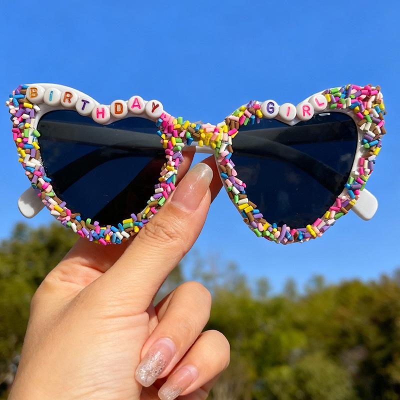 Sunglasses Fashion Lettered Love Men S And Women S Party Sunglasses белый