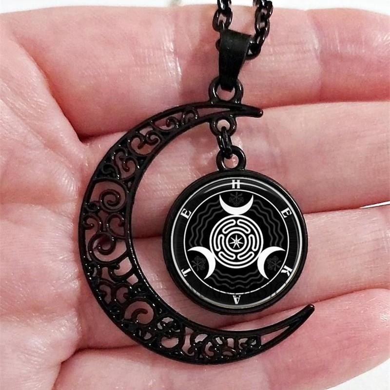 Black Moon Pendant Necklace With Alloy Material For Fashion Ol And Casual Wear