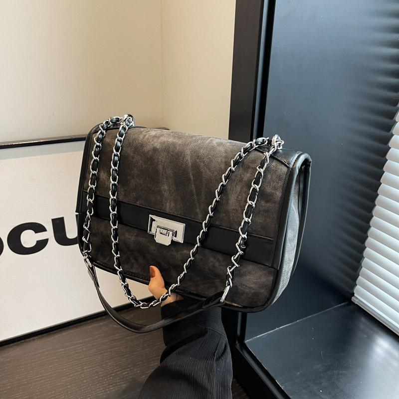 Ielgy Retro Contrast Color Fashion Chain Messenger Bag Shoulder Underarm Small Square Bag