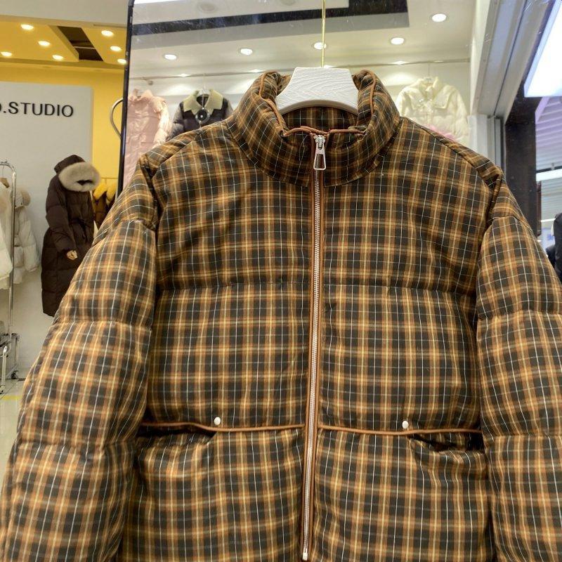 Damen Karierte Kurze Daunenjacke mit Stehkragen