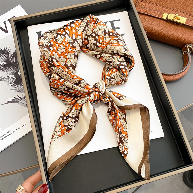 Lenço Quadrado de Cetim de Seda 100% Puro Alta Qualidade para Mulheres Estampado Bolsa de Mão Pulseiras de Pulso Xale Feminino Lenço de Pescoço Foulard