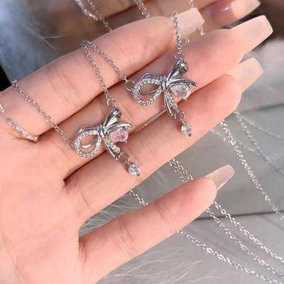 Girls' Knot Necklace for Women Sweet Versatile Bow Pendant Niche Design Light Luxury Temperament Collarbone Chain