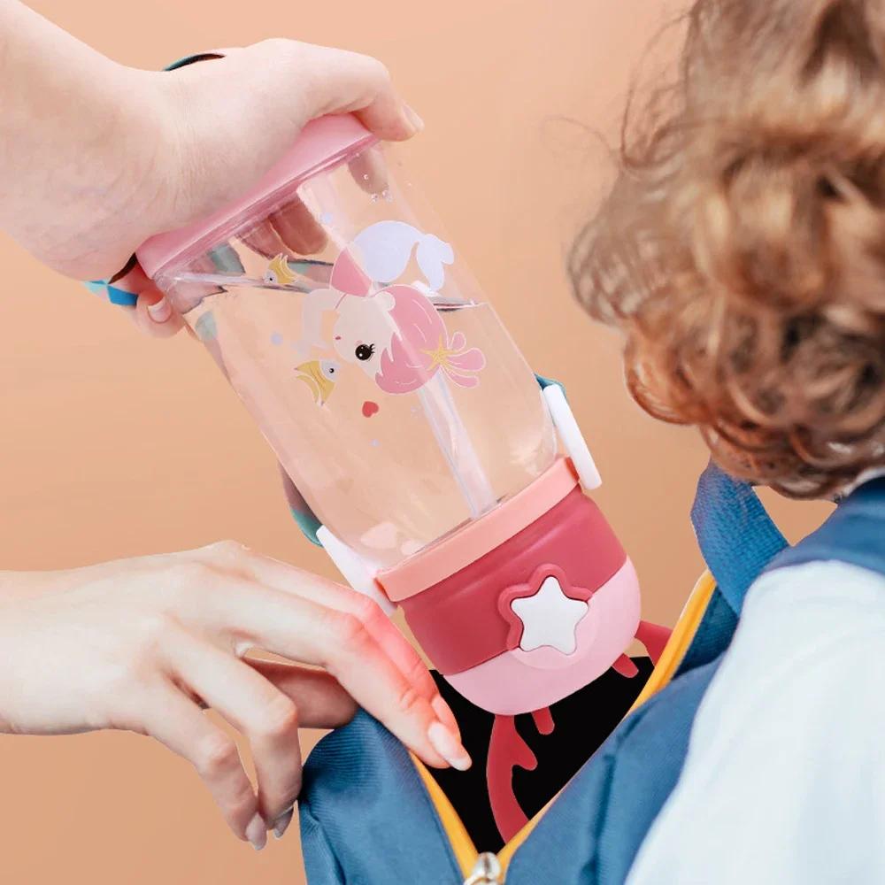 Krásná dětská láhev na vodu z parohu 600ml/ks ramenní popruh školní lahev na pitnou vodu pro děti chlapce a dívky bez BPA